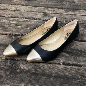 Seychelles Black with Gold Toe Cap Flats